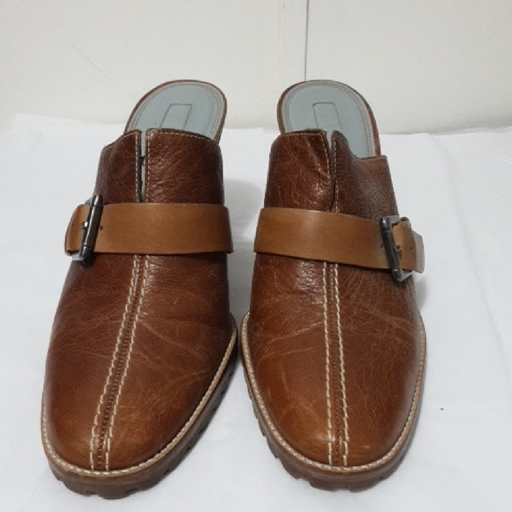 UNISA VTG Y2K Brown Leather Slip-On Heel Women's 7B Shoes